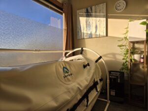 Hyperbaric oxygen therapy chamber used for treating various conditions, including Inflammatory Bowel Disease (IBD), by providing high-pressure oxygen to promote healing and reduce inflammation.